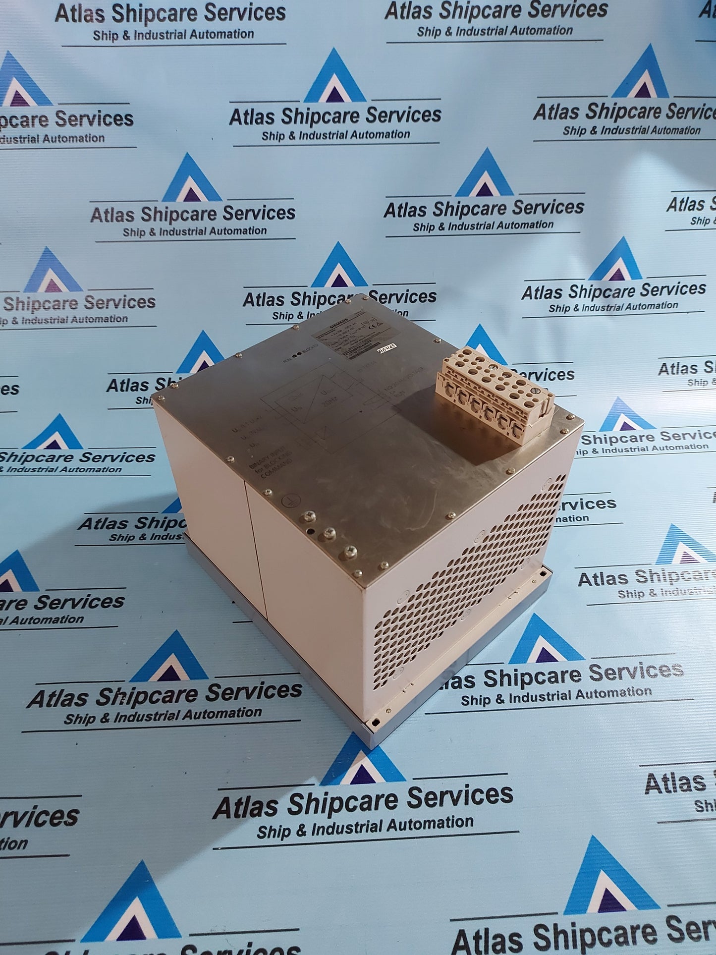 SIEMENS 7XT3300-0BA00/FF 20-Hz GENERATOR