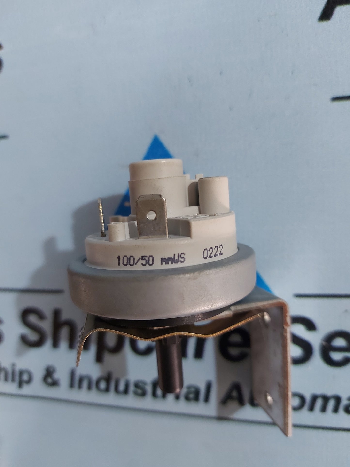 SIEMENS C79302Z1210A2 PRESSURE SWITCH