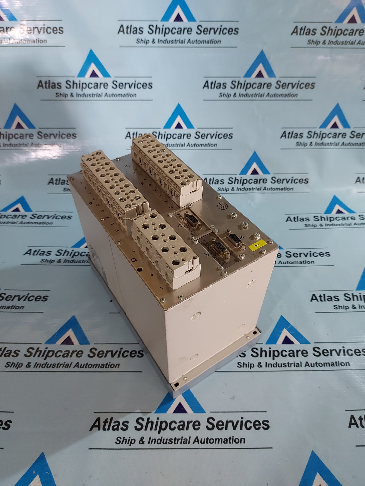 SIEMENS SIPROTEC 7SJ6211-2EB92-1FE0/EE OVERCURRENT PROTECTION AND CONTROL