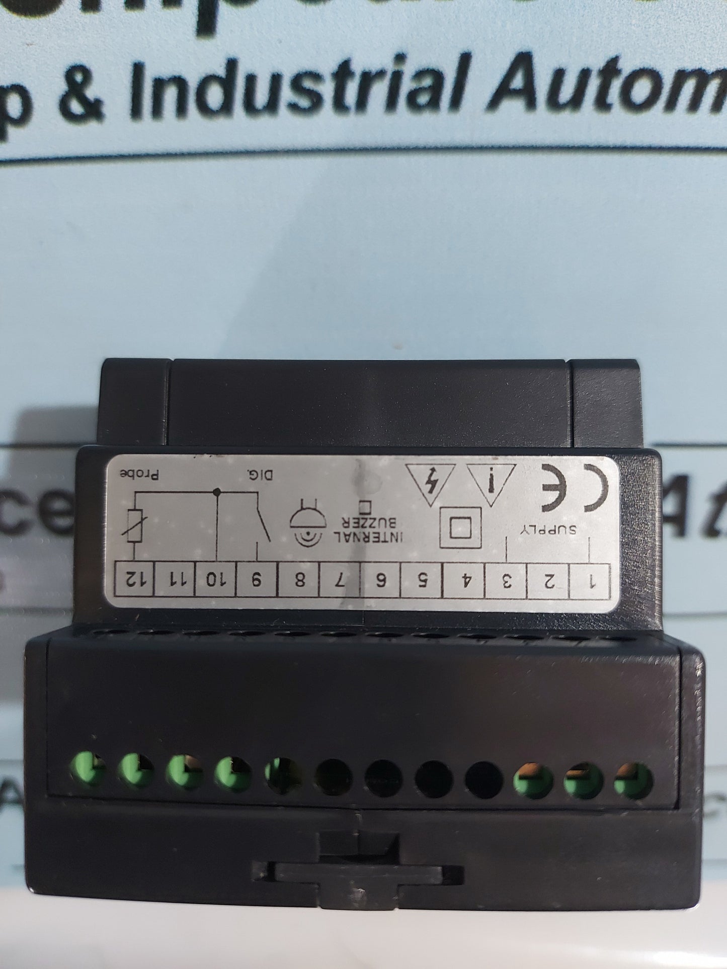 TECNOLOGIC TLZ35 HRR MOUNTED DIGITAL THERMOSTAT