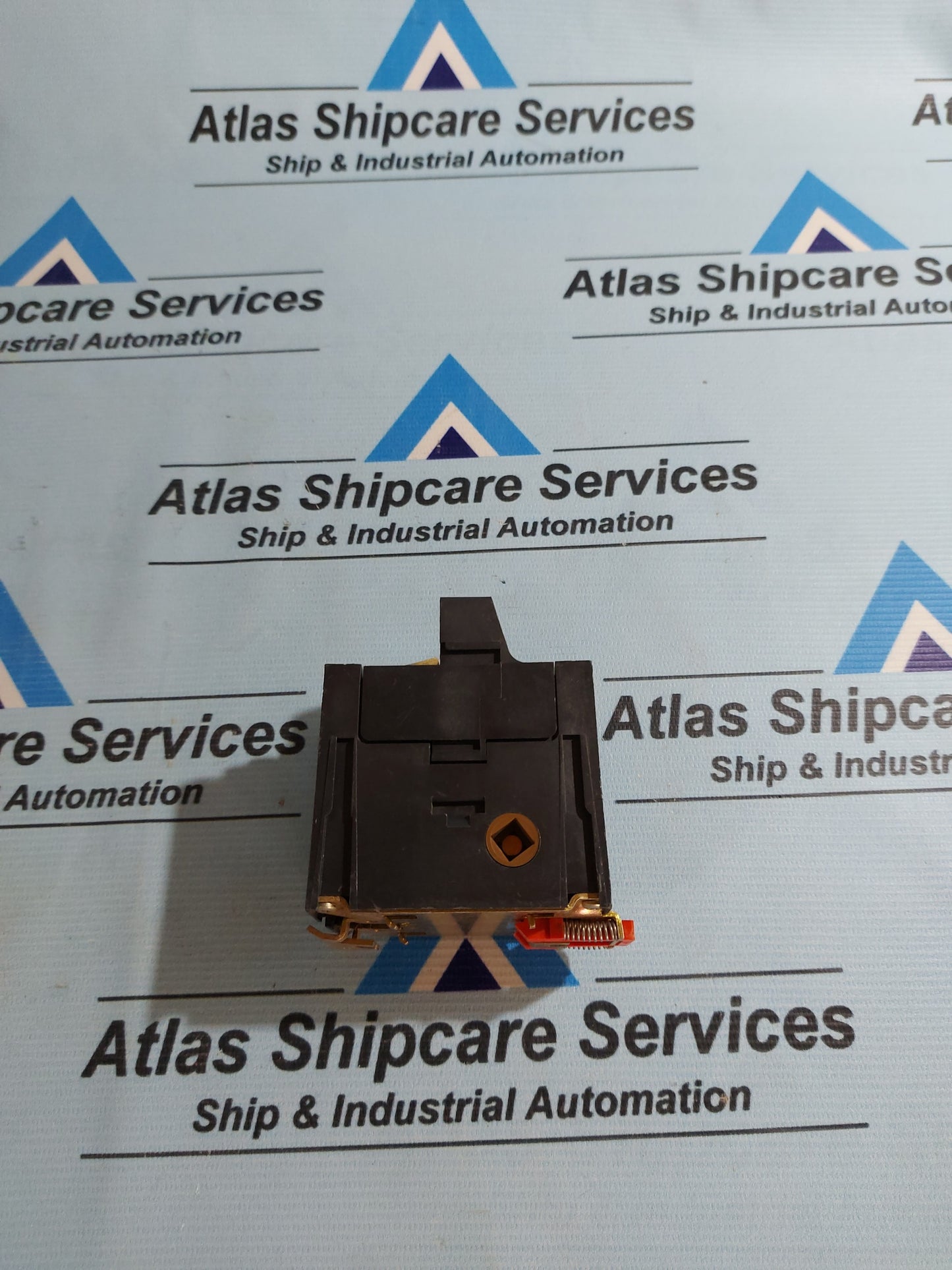 TELEMECANIQUE LS1-D253 A65 FUSE HOLDER NF C 63210 25A-660V AG111