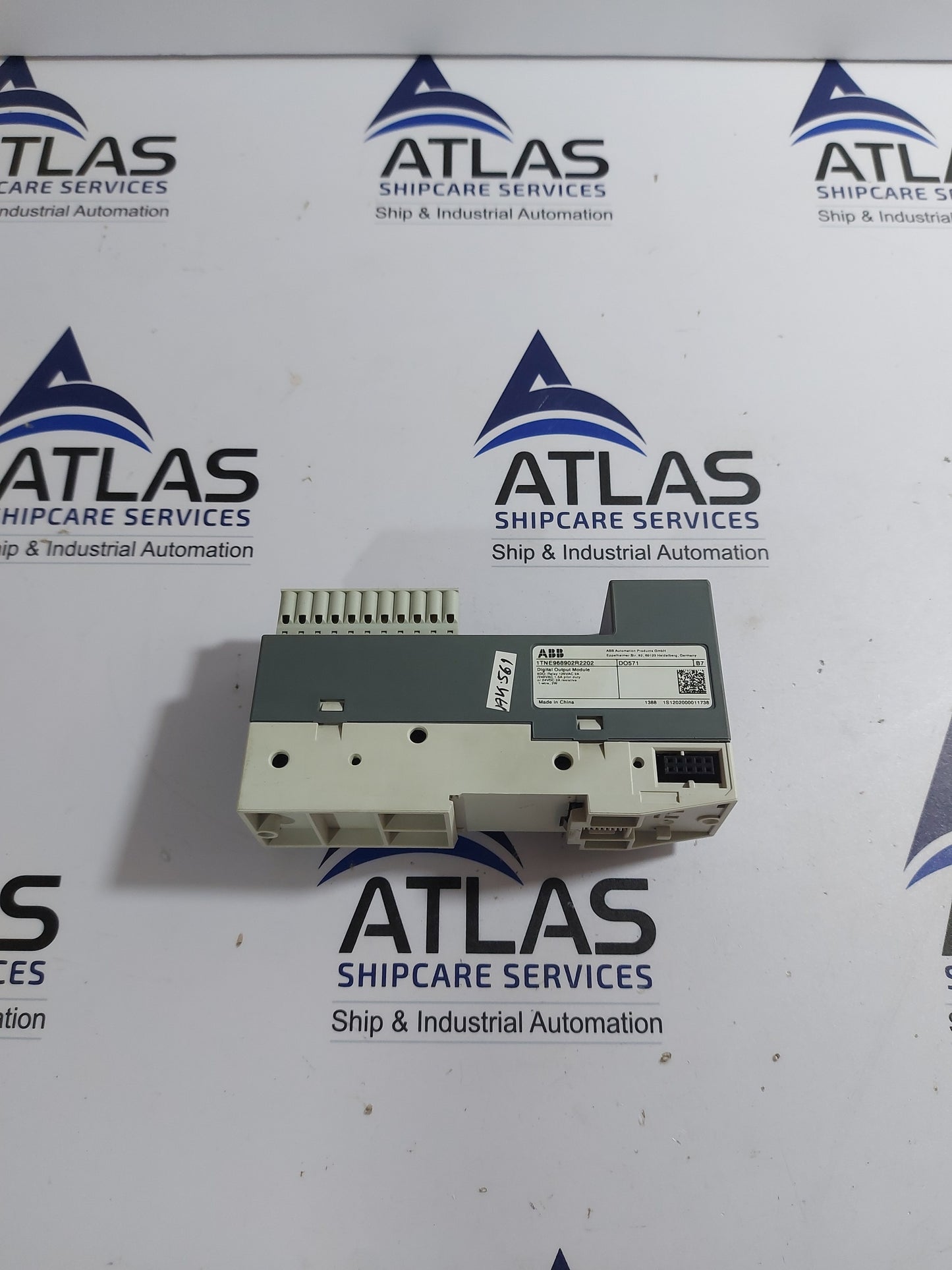 ABB 1TNE968902R2202 DIGTAL OUTPUT MODULE DO571 120VAC 2A/240VAC