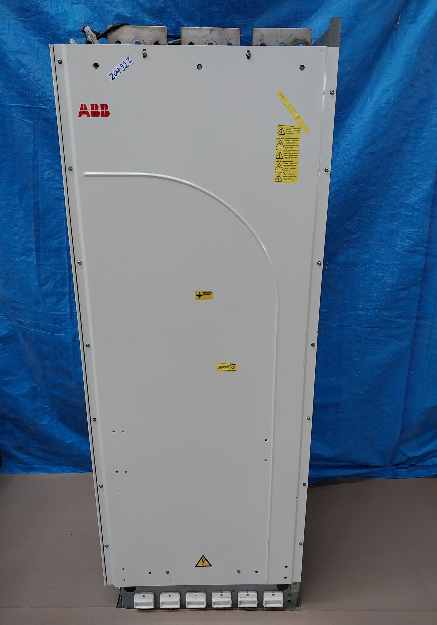 ABB ACS800-04-0320-5+C189+E208+E210+J400+K454+L509+N651+P901 VFD FREQUENCY DRIVE