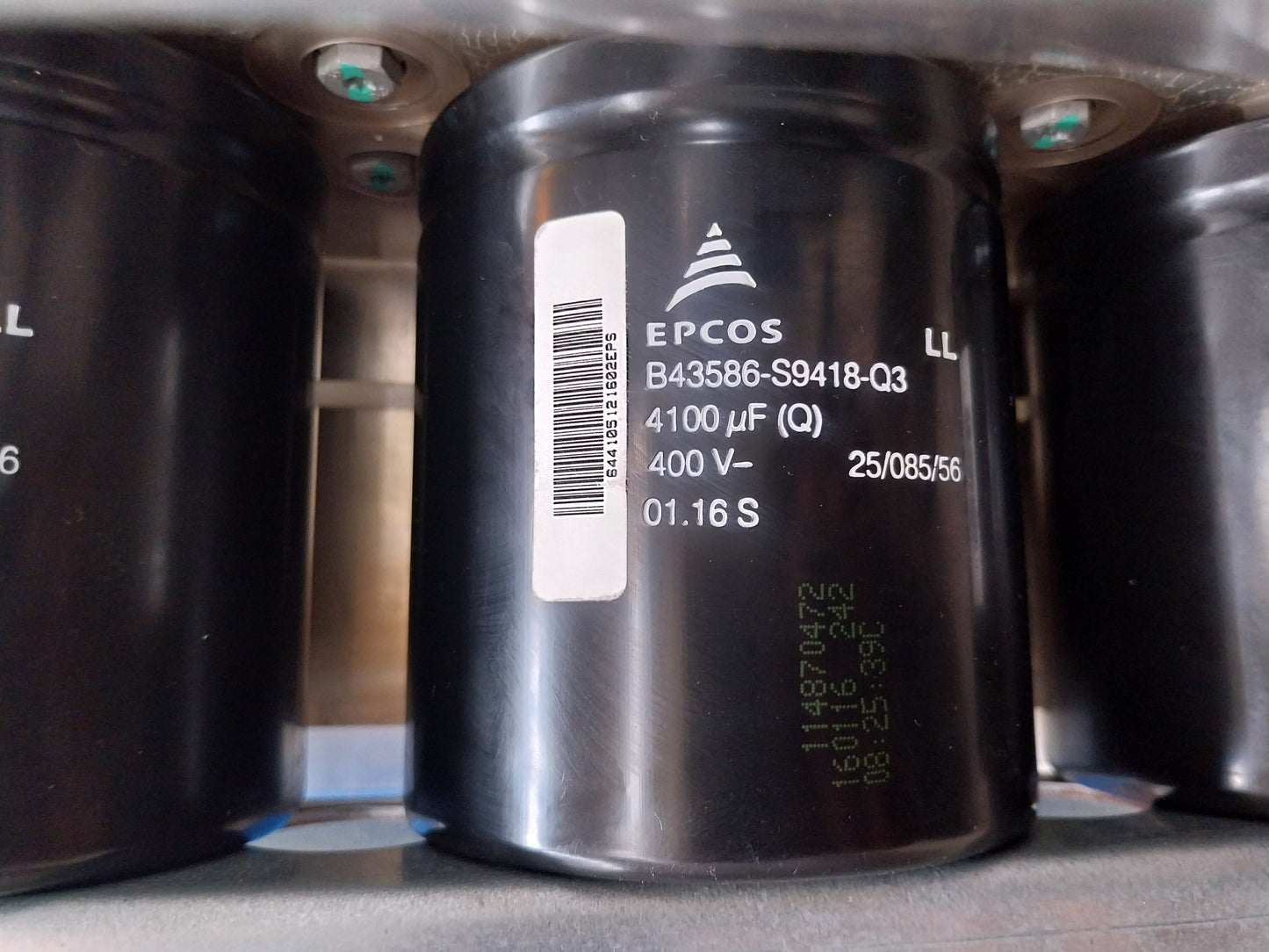 ABB ACS800-04-0400-5+C189+E208+E210+J400+K454+L509+N651+P901 VFD FREQUENCY DRIVE