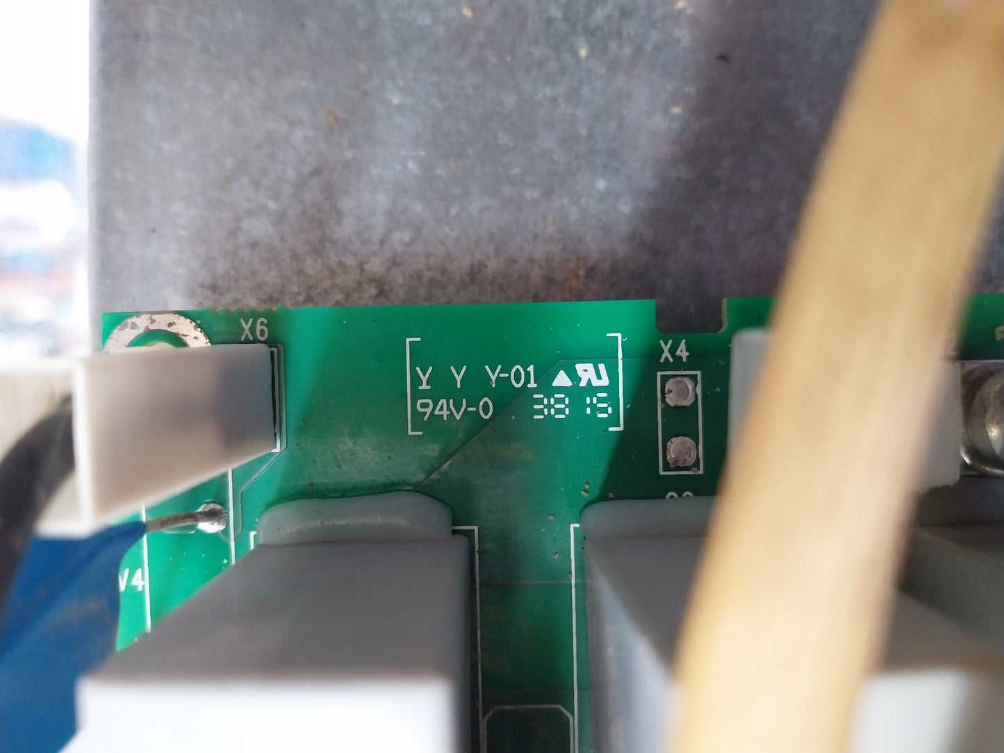 ABB ACS800-04-0400-5+C189+E208+E210+J400+K454+L509+N651+P901 VFD FREQUENCY DRIVE