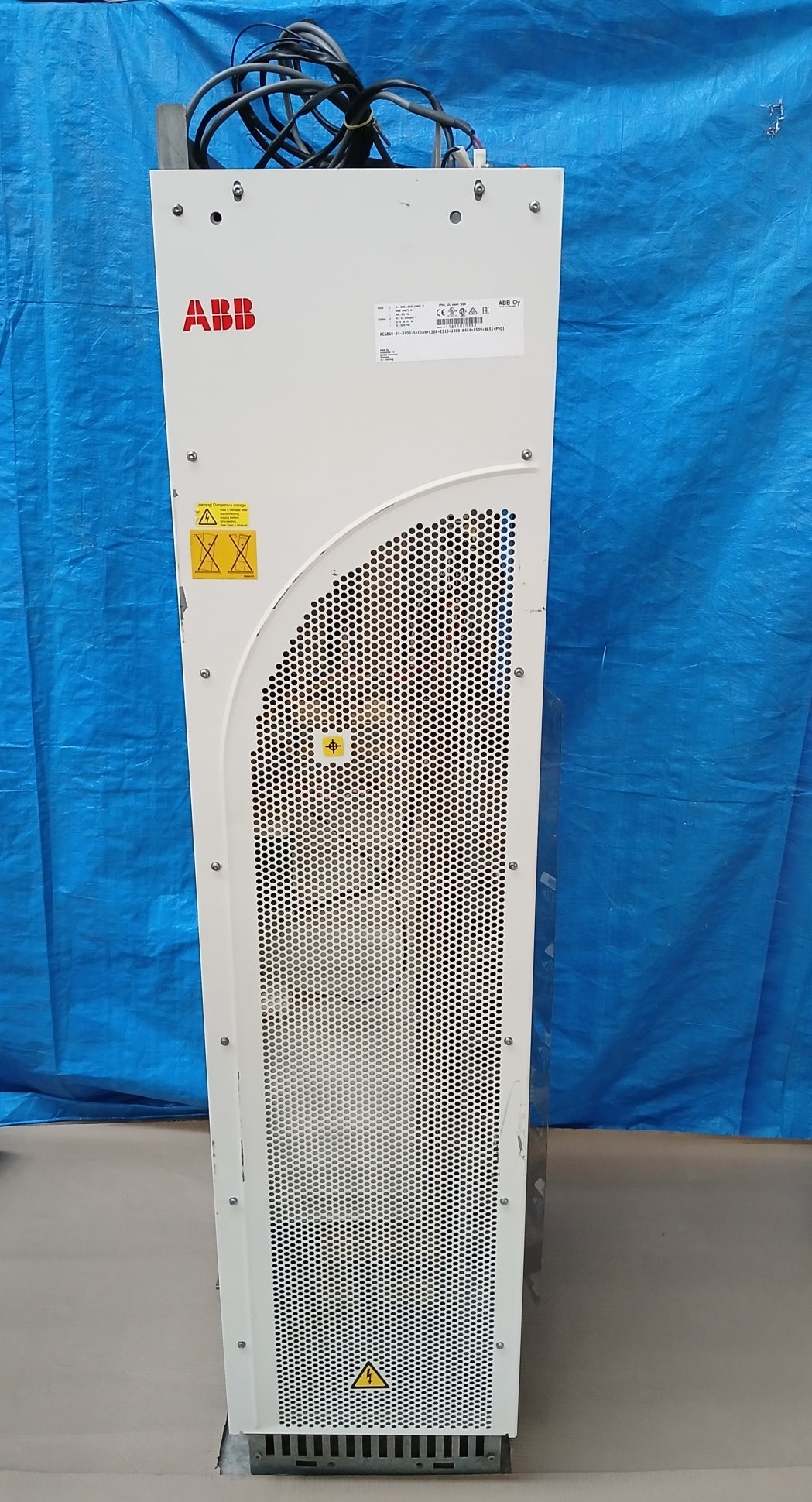 ABB ACS800-04-0400-5+C189+E208+E210+J400+K454+L509+N651+P901 VFD FREQUENCY DRIVE