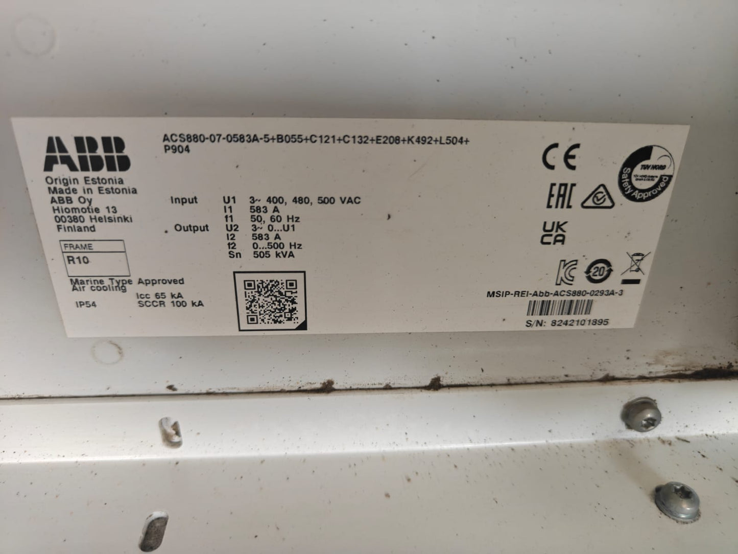 ABB ACS880-07-0583A-5+B055+C121+C132+E208+K492+L504+P904 DRIVE