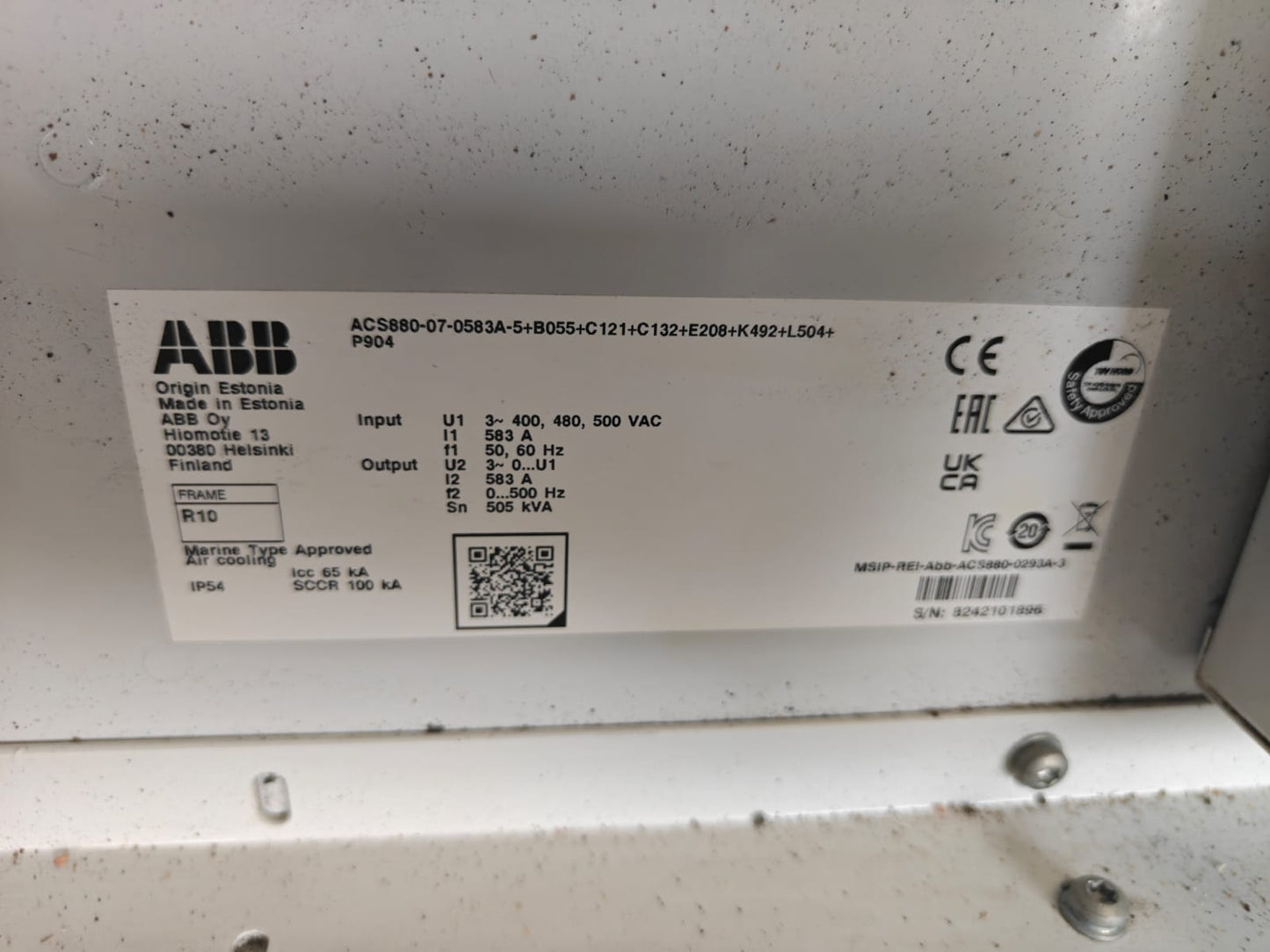 ABB ACS880-07-0583A-5+B055+C121+C132+E208+K492+L504+P904 DRIVE