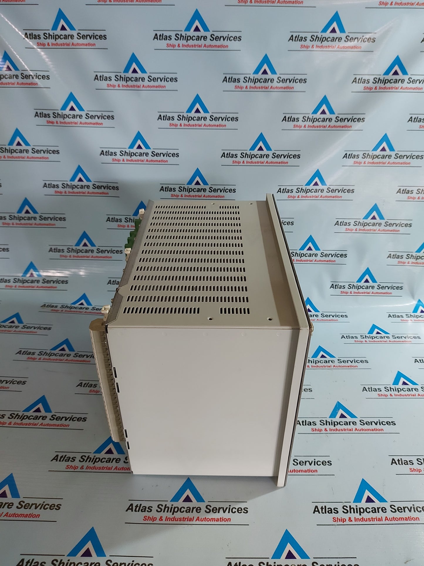 ABB RED670 LINE DIFFERENTIAL PROTECTION RELAY 1MRK002810-AB