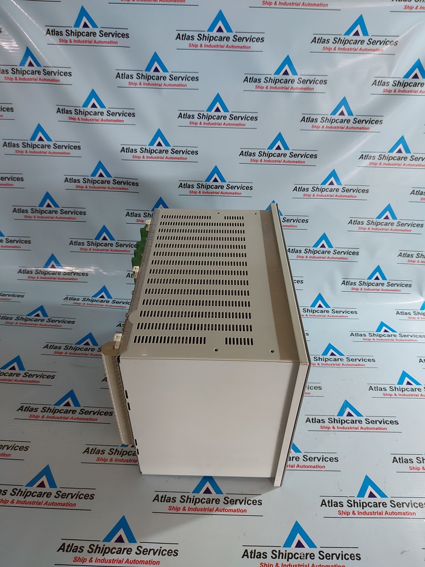 ABB RED670 LINE DIFFERENTIAL PROTECTION RELAY 1MRK002810-AB