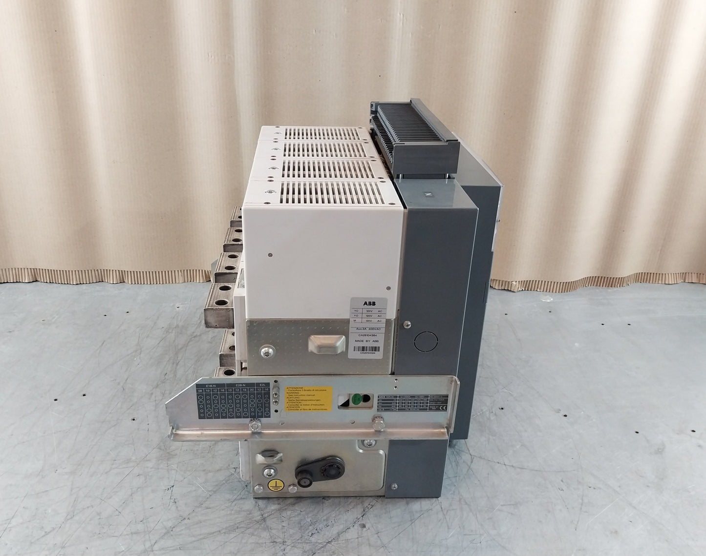 ABB SACE E2S20 AIR CIRCUIT BREAKER 2000A 690V SACE PR121/P