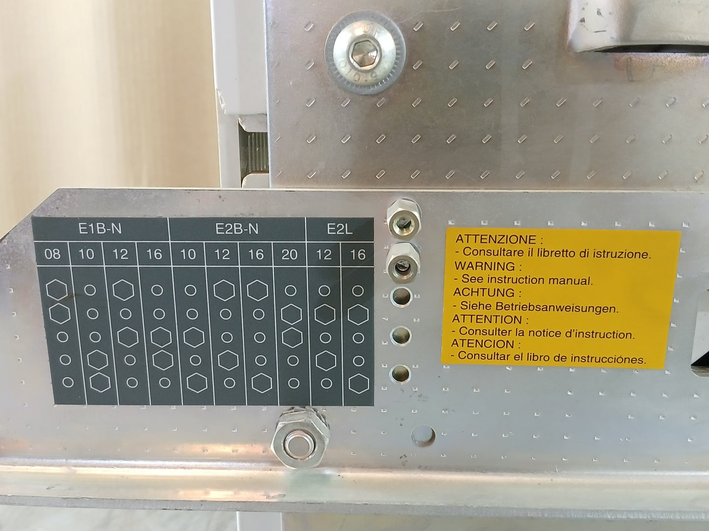 ABB SACE Emax SACE PR122/P-LSIG LOW-VOLTAGE AIR CIRCUIT BREAKER 800A 690V