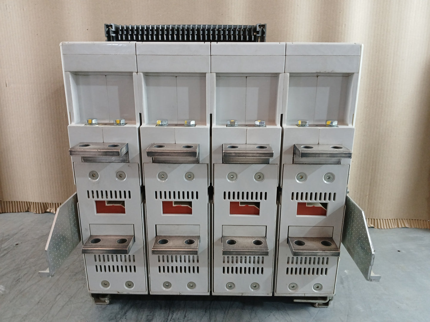 ABB SACE Emax SACE PR122/P-LSIG LOW-VOLTAGE AIR CIRCUIT BREAKER 800A 690V