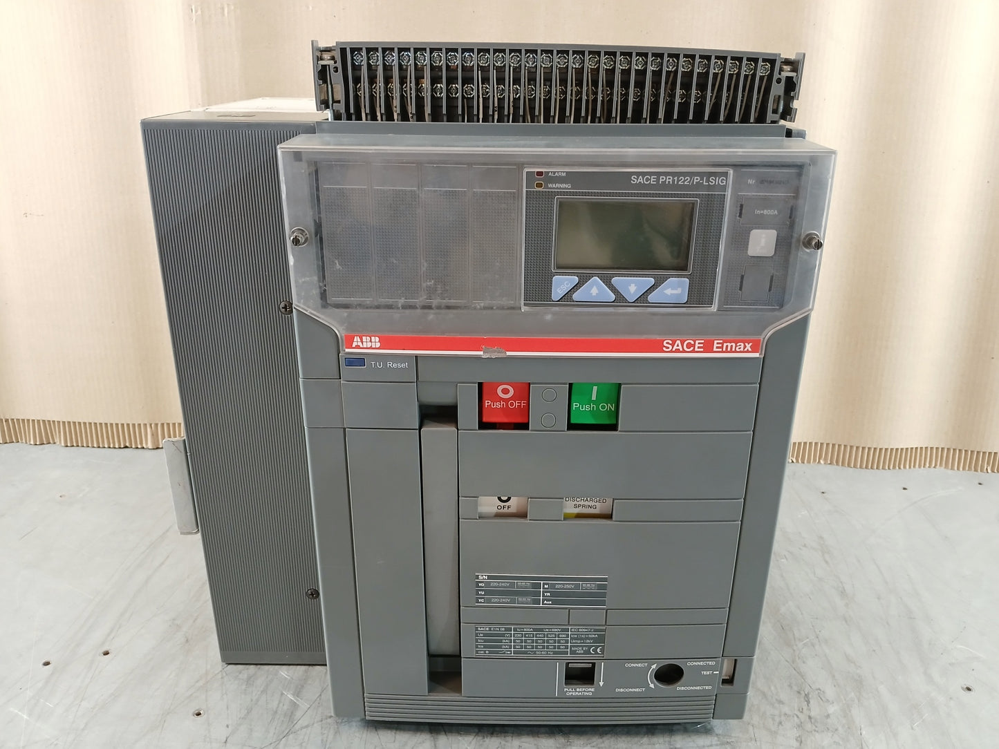ABB SACE Emax SACE PR122/P-LSIG LOW-VOLTAGE AIR CIRCUIT BREAKER 800A 690V