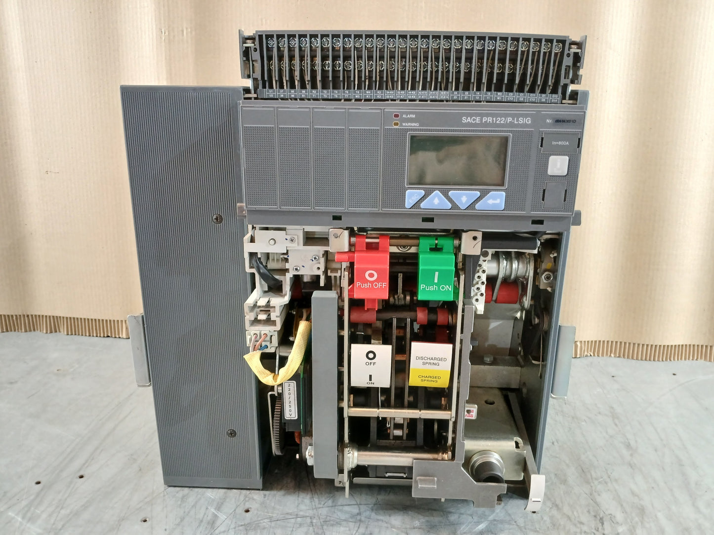 ABB SACE Emax SACE PR122/P-LSIG LOW-VOLTAGE AIR CIRCUIT BREAKER 800A 690V