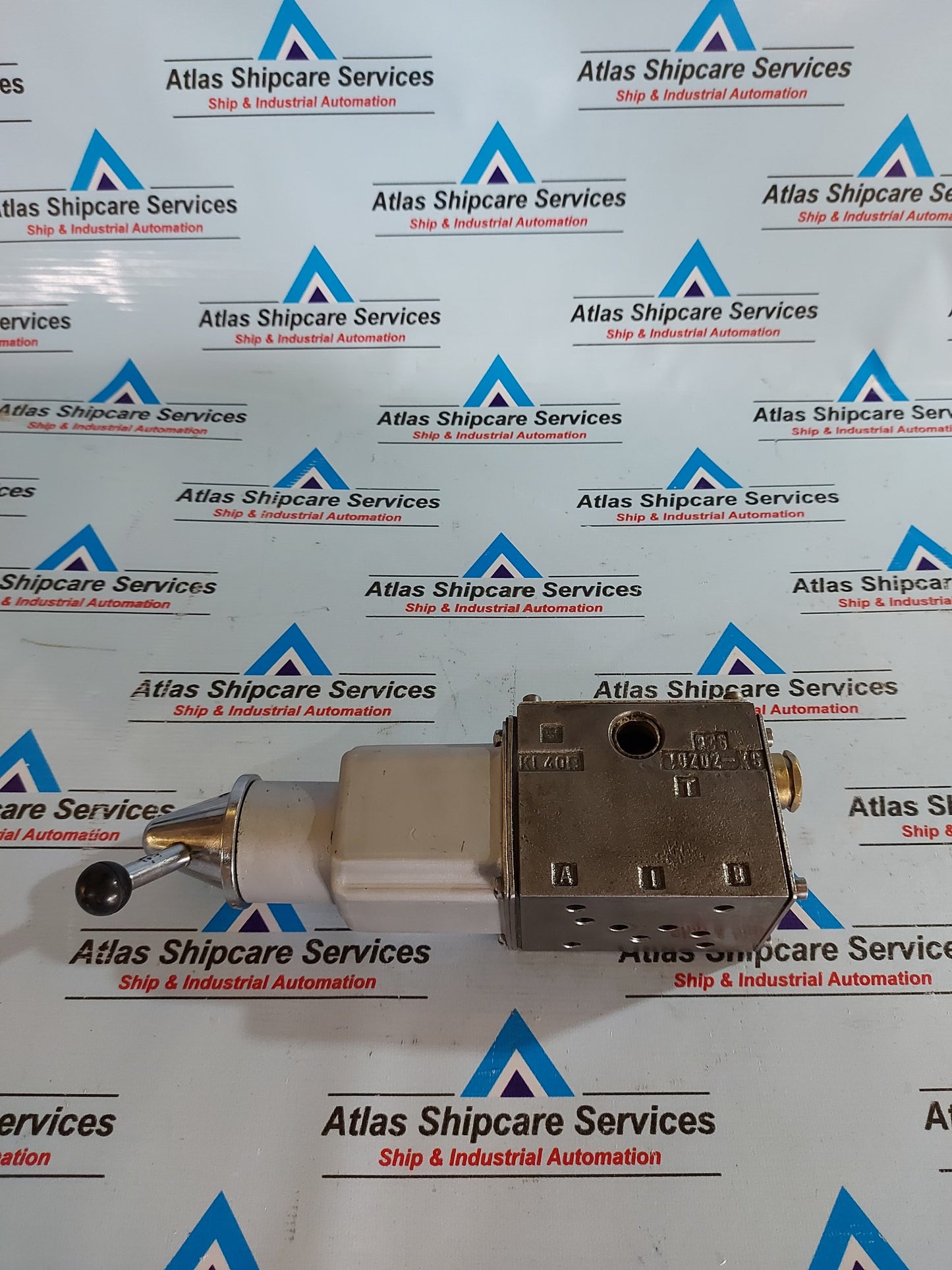 ABEX DENISON D1D04-33-111-01-01-2-Tr DIRECTIONAL CONTROL VALVE