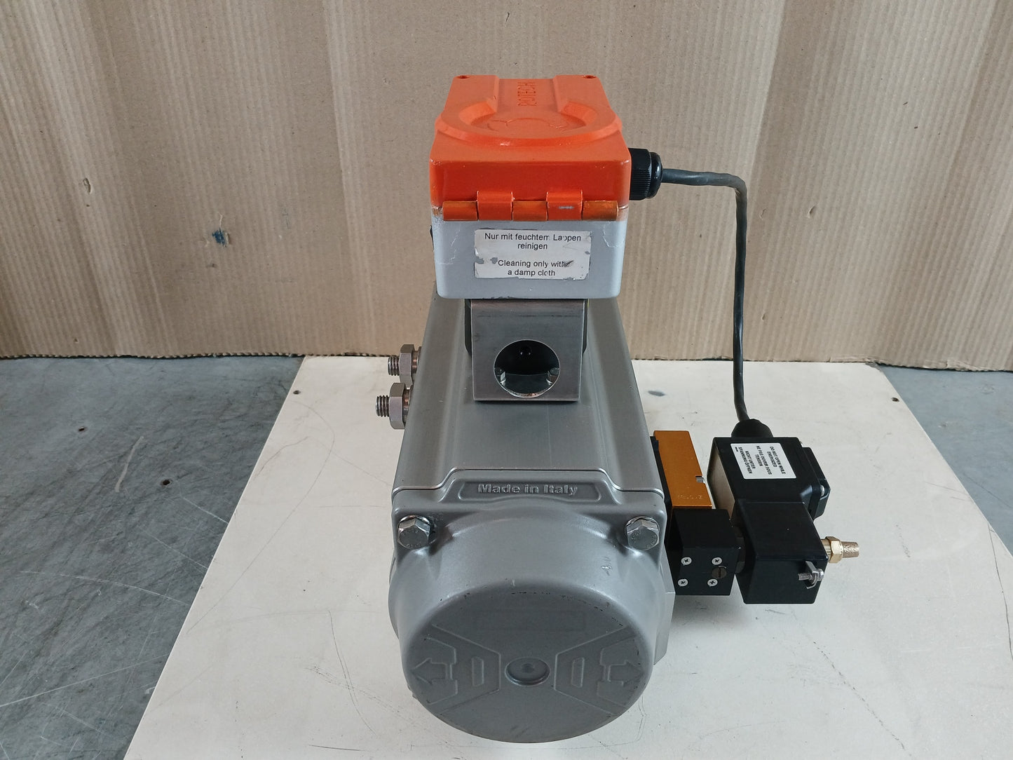 AIR TORQUE DR00220U AZL PNEUMATIC ACTUATOR