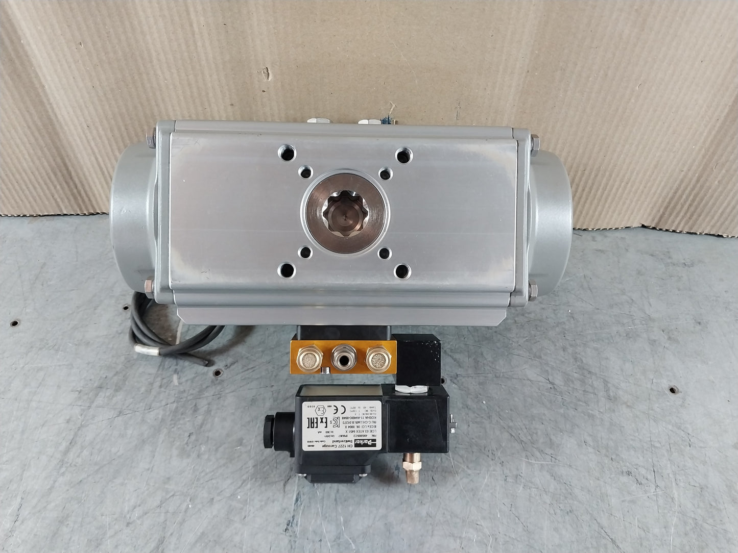 AIR TORQUE DR00220U AZL PNEUMATIC ACTUATOR