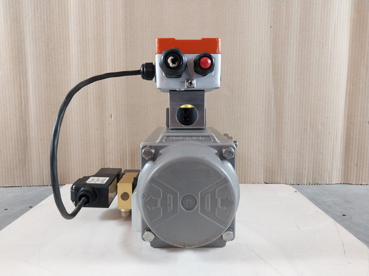 AIR TORQUE DR00220U AZL PNEUMATIC ACTUATOR