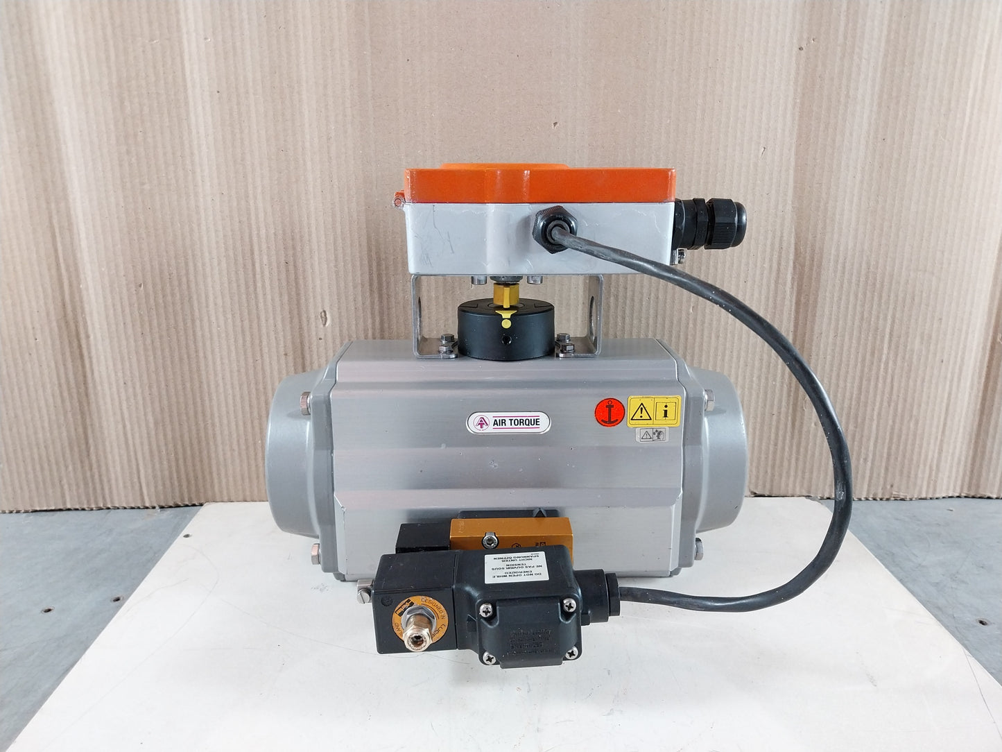 AIR TORQUE DR00220U AZL PNEUMATIC ACTUATOR