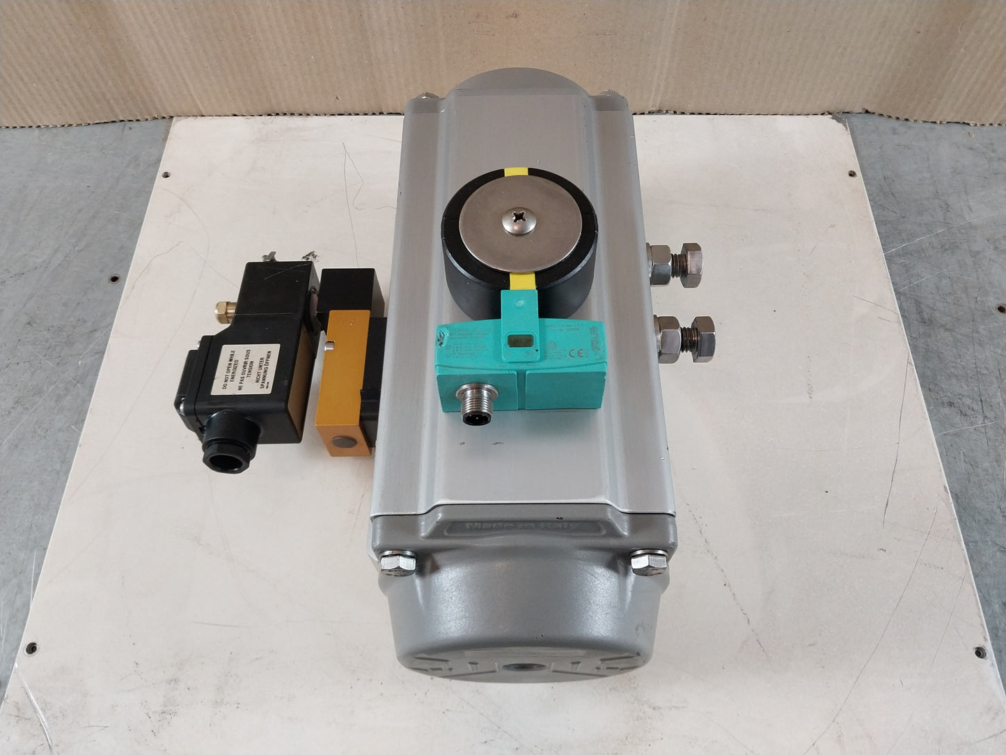 AIR TORQUE DR00220U AZL PNEUMATIC ACTUATOR