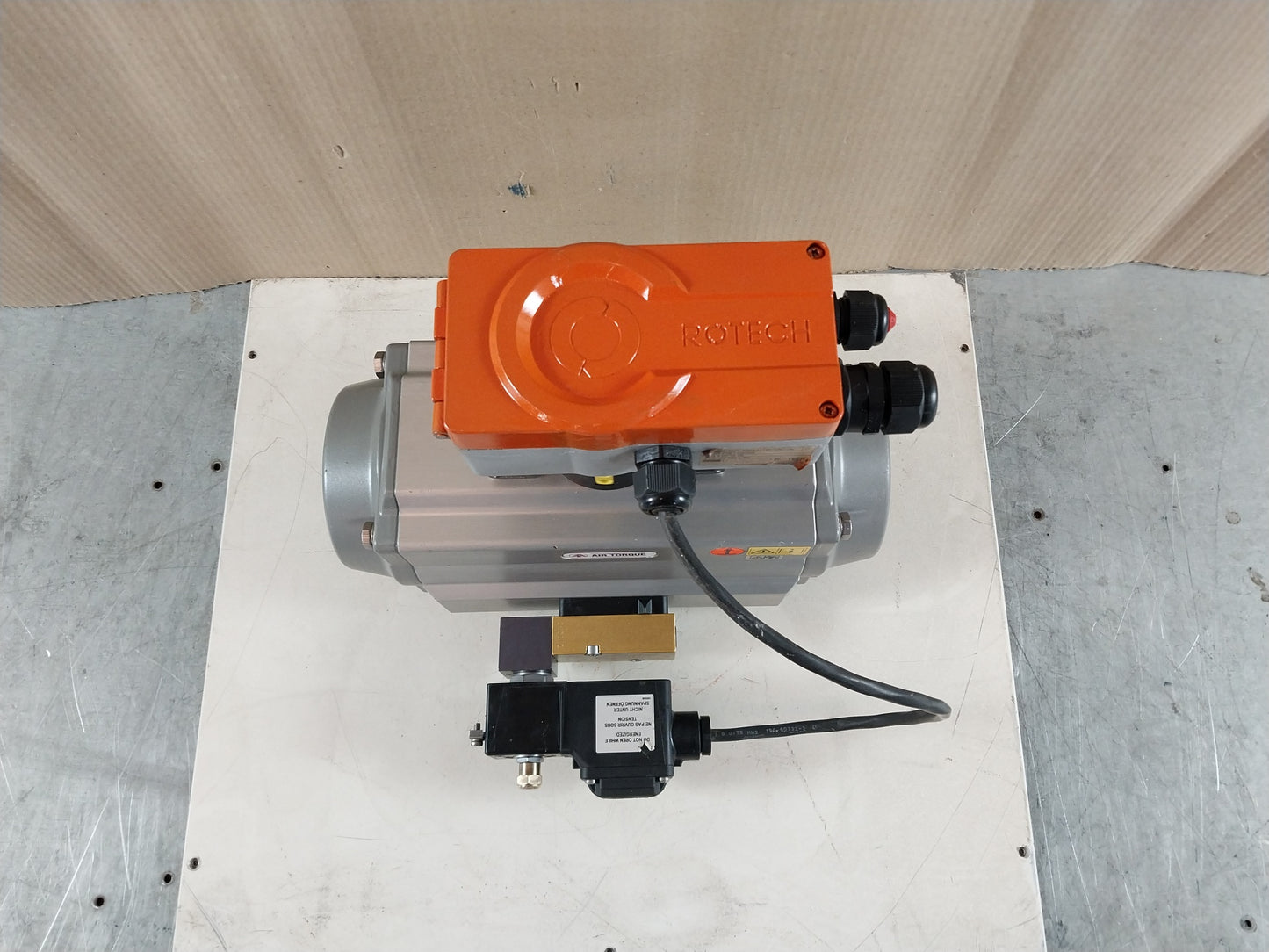 AIR TORQUE DR00220U AZL PNEUMATIC ACTUATOR