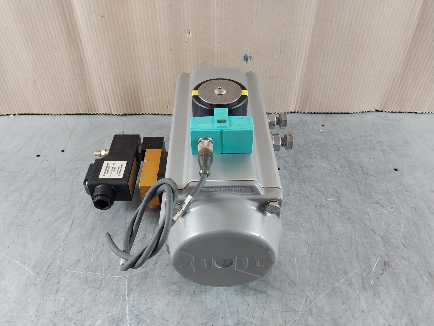 AIR TORQUE DR00220U AZL PNEUMATIC ACTUATOR