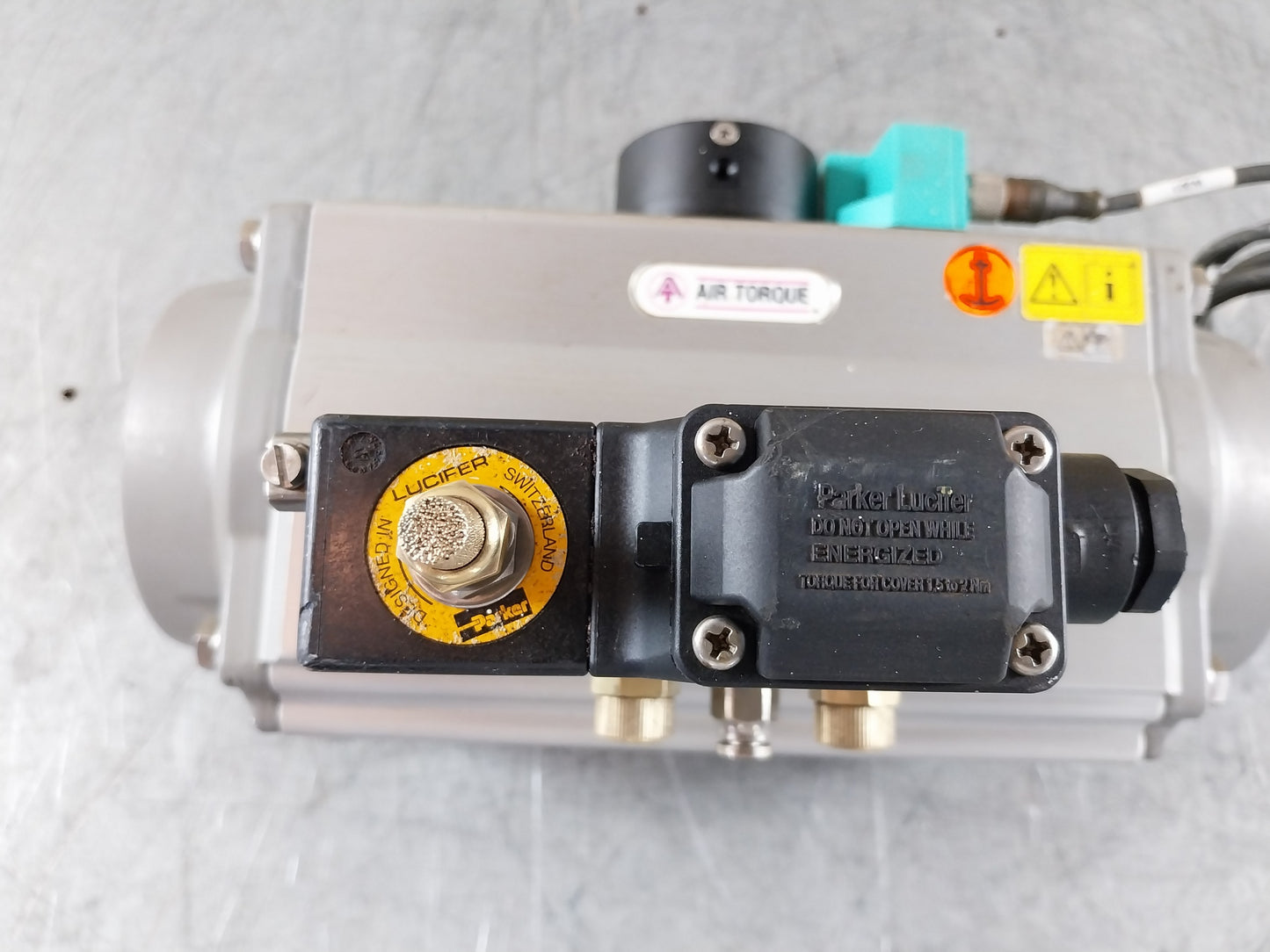 AIR TORQUE DR00220U AZL PNEUMATIC ACTUATOR