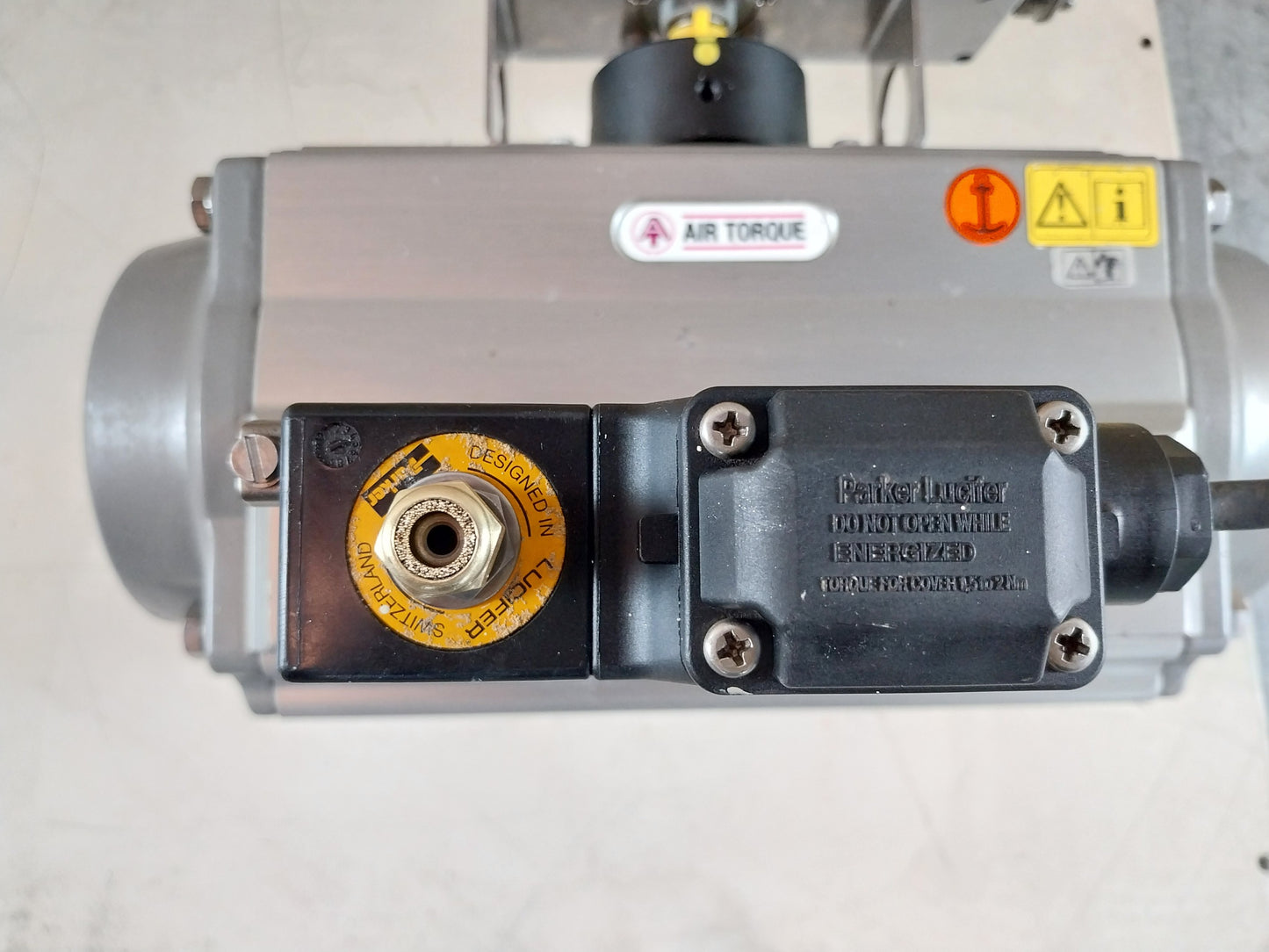 AIR TORQUE DR00220U AZL PNEUMATIC ACTUATOR