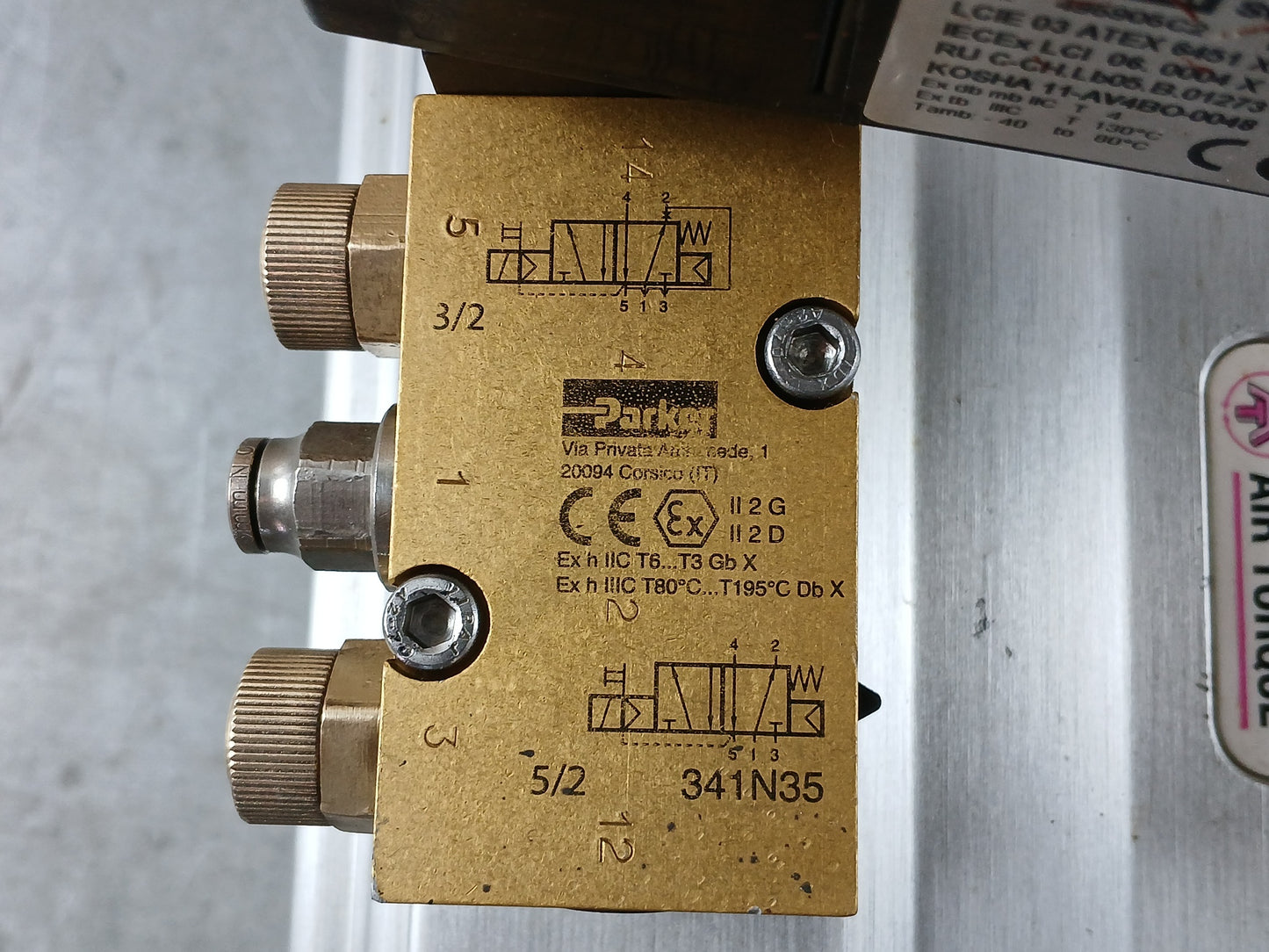 AIR TORQUE DR0220U AZL PNEUMATIC ACTUATOR