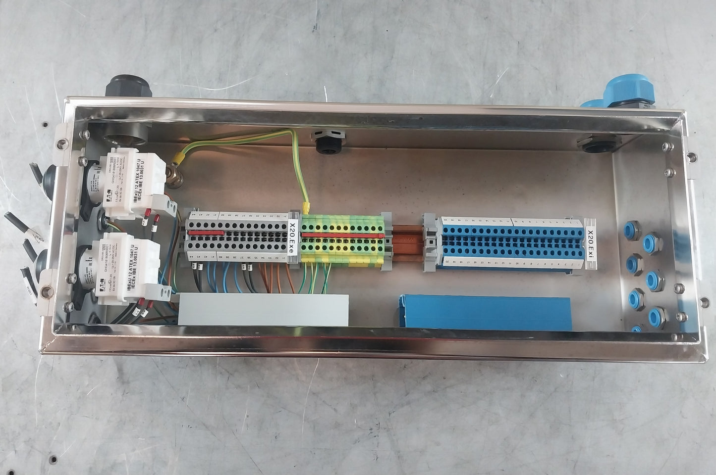 ALFA LAVAL EATON XCL EXPLOSION PROOF ENCLOSURE BOX 690V 6mm2