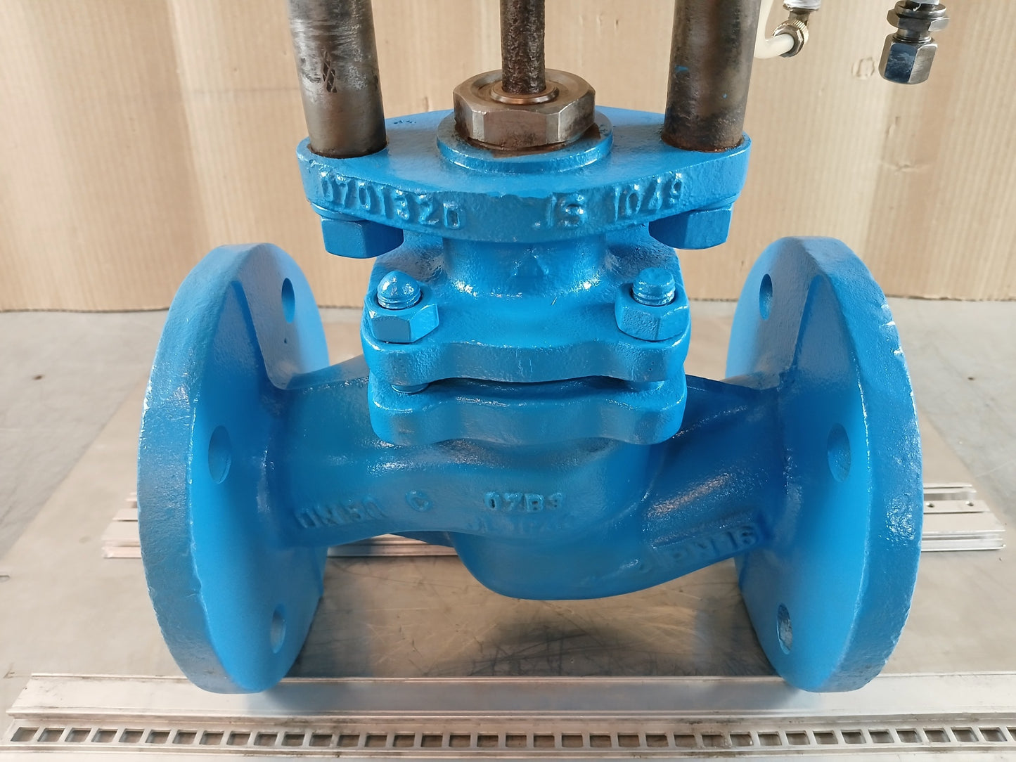 ARI-ARMATUREN STEVI 440 CONTROL VALVE ACTUATOR W/ELECTRO-PNEUMATIC POSITIONER