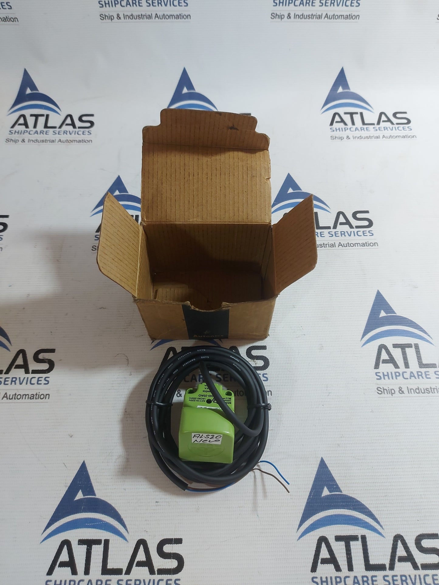 AUTONICS PSN40-20AO PROXIMITY SENSOR 100-240VAC