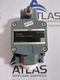 AZBIL VCL-5001 LIMIT SWITCH 5A-250VAC