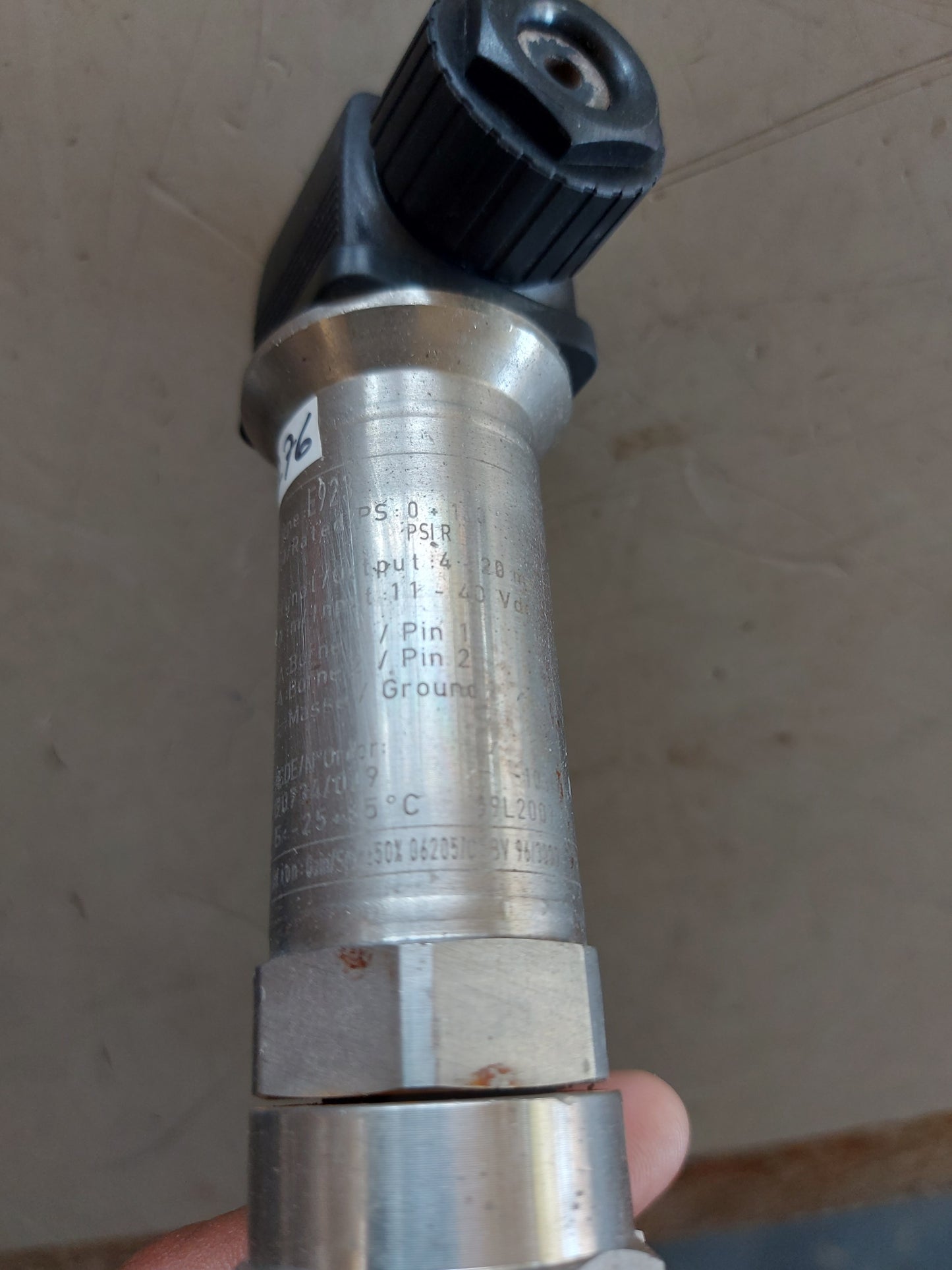 BAUMER E923 FLUSH DIAPHRAGM PRESSURE TRANSMITTER 100 Psi 4-20mA