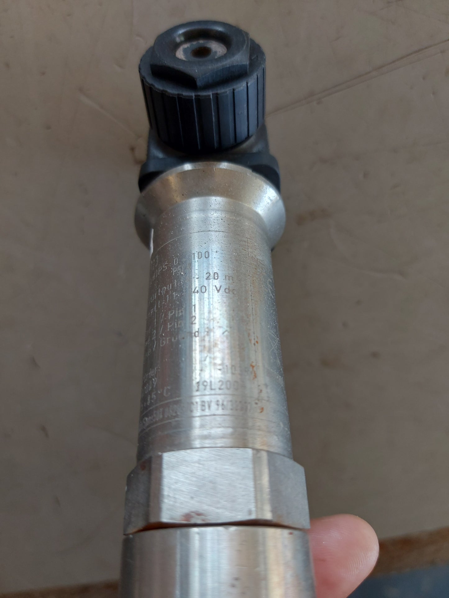 BAUMER E923 FLUSH DIAPHRAGM PRESSURE TRANSMITTER 100 Psi 4-20mA