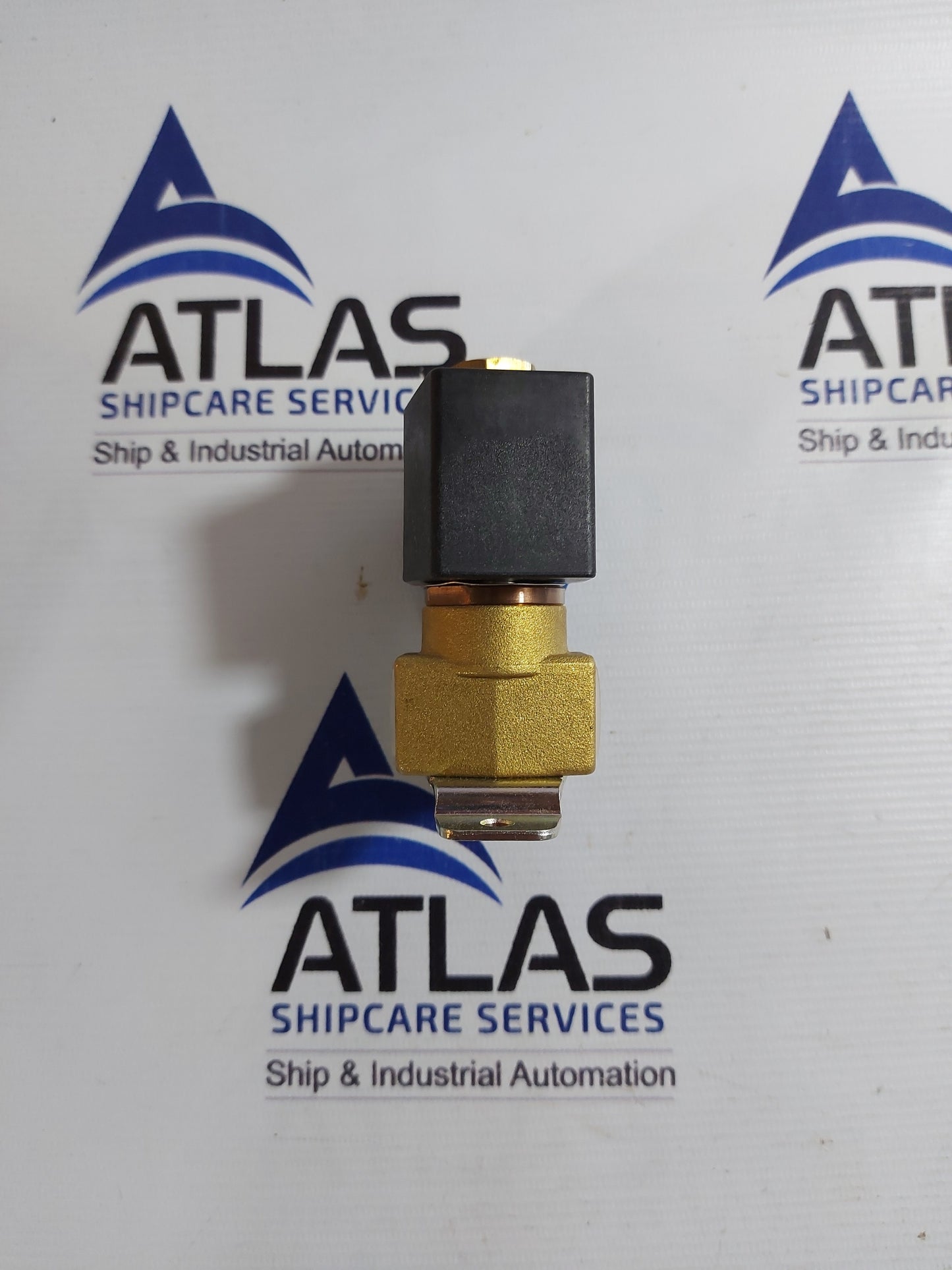 CKD AB41-03-6-000B-AC110V SOLENOID VALVE