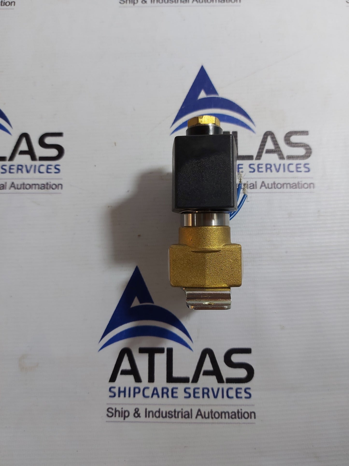 CKD AB42-03-6-000B-AC110V SOLENOID VALVE
