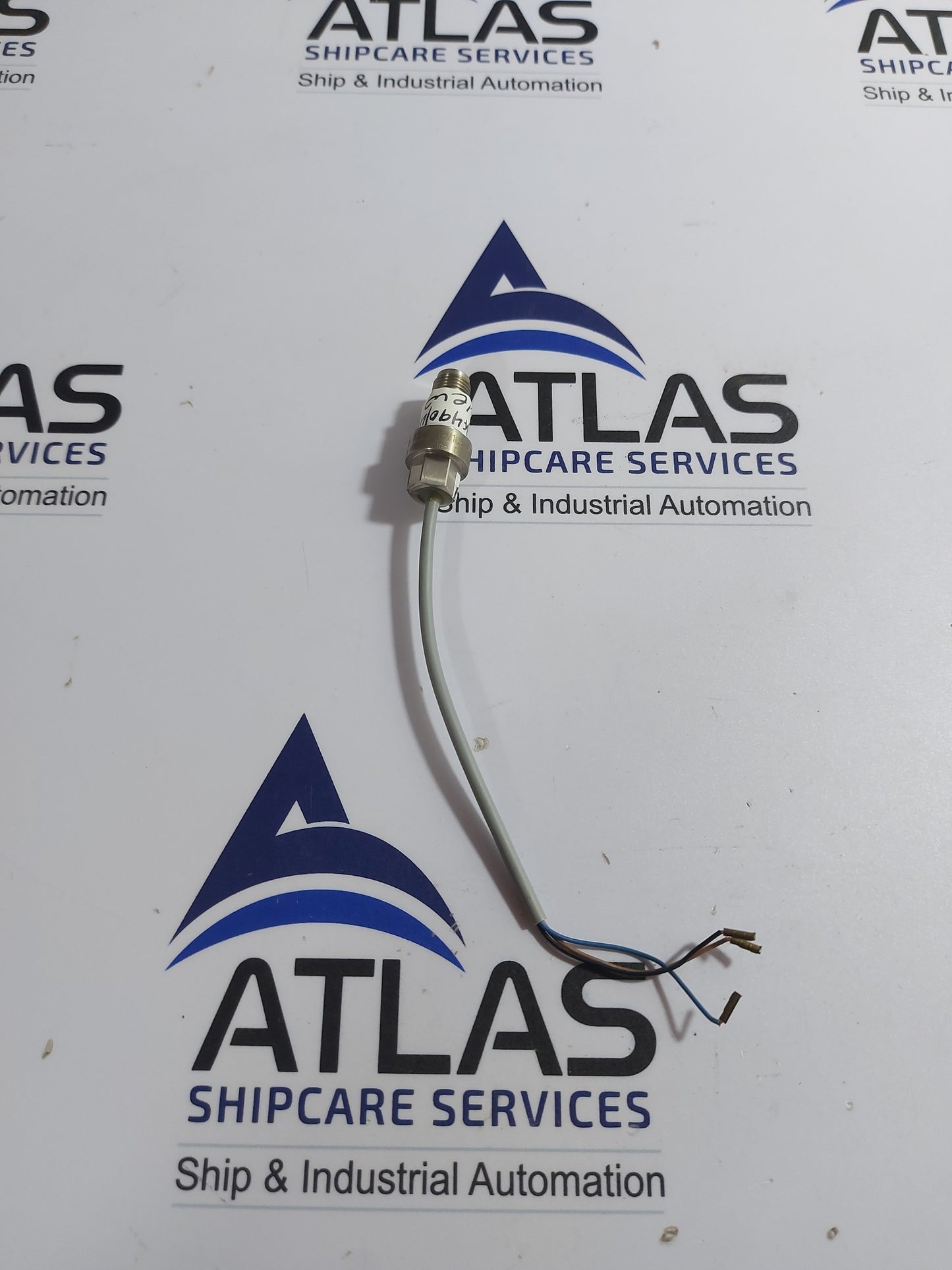 CONTRINEX DW-AD-603-M10E-637 INDUCTIVE PROXIMITY SWITCH SENSOR