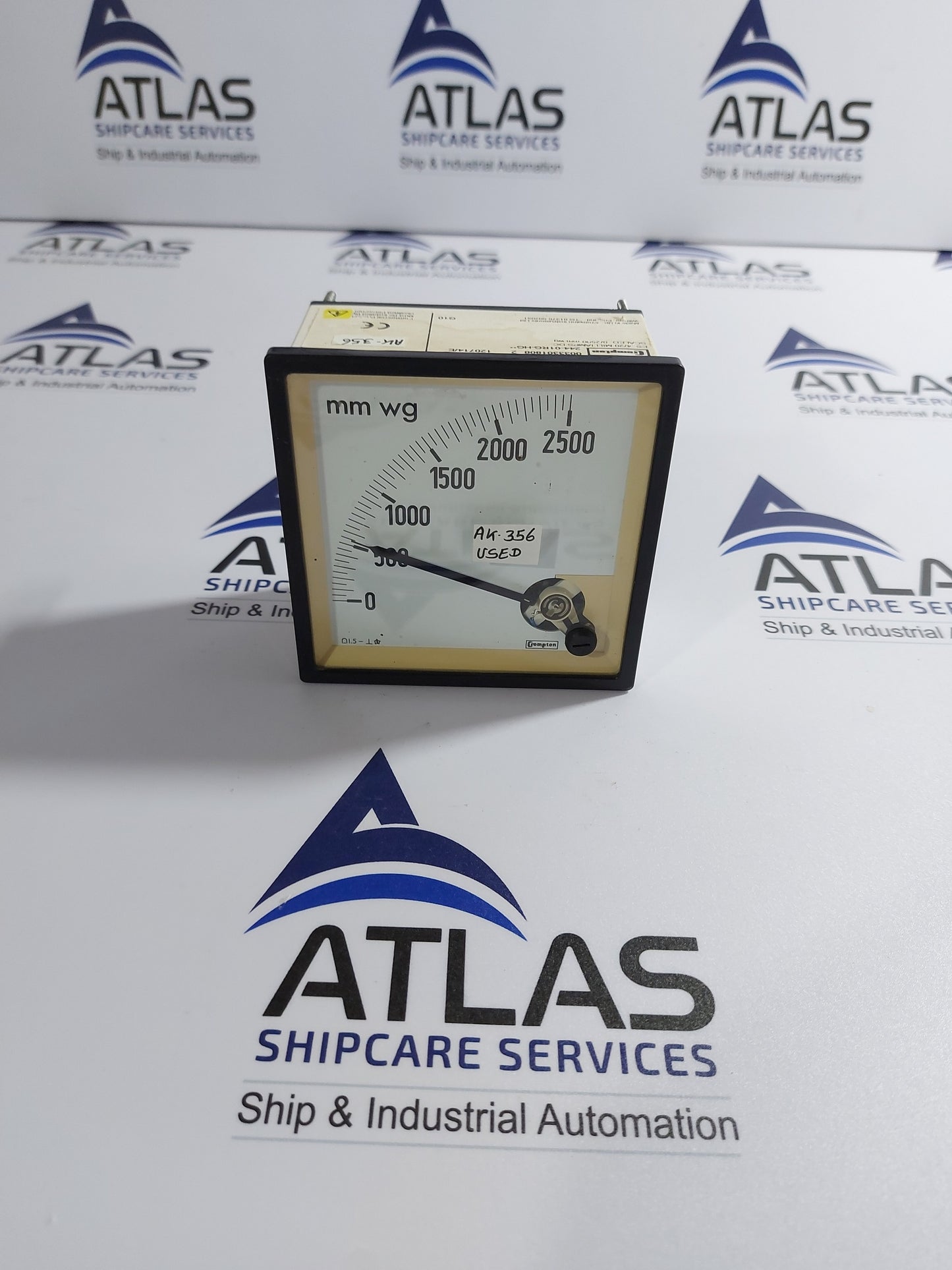 CROMPTON 0-2500 mmwg ANALOG PANEL METER