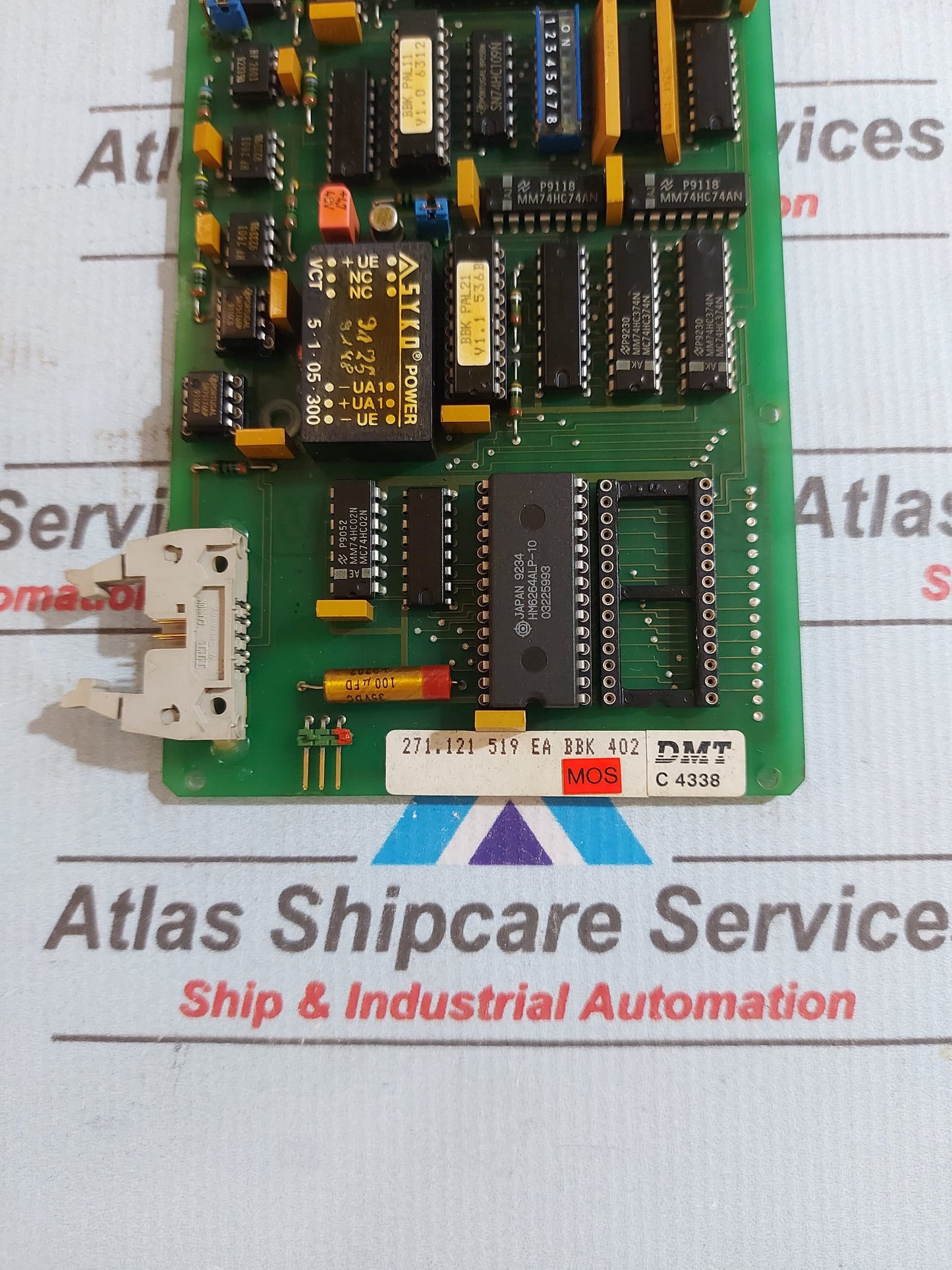 DMT 271.121 519 BBK 402 PRINTED CIRCUIT BOARD