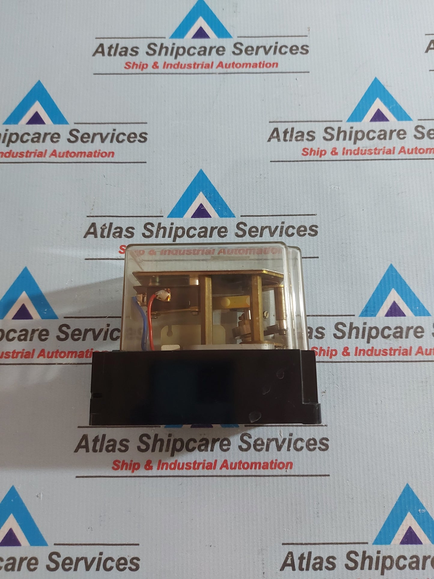 E.DOLD & SOHNE R 834 T CURRENT RELAY 4A 220V