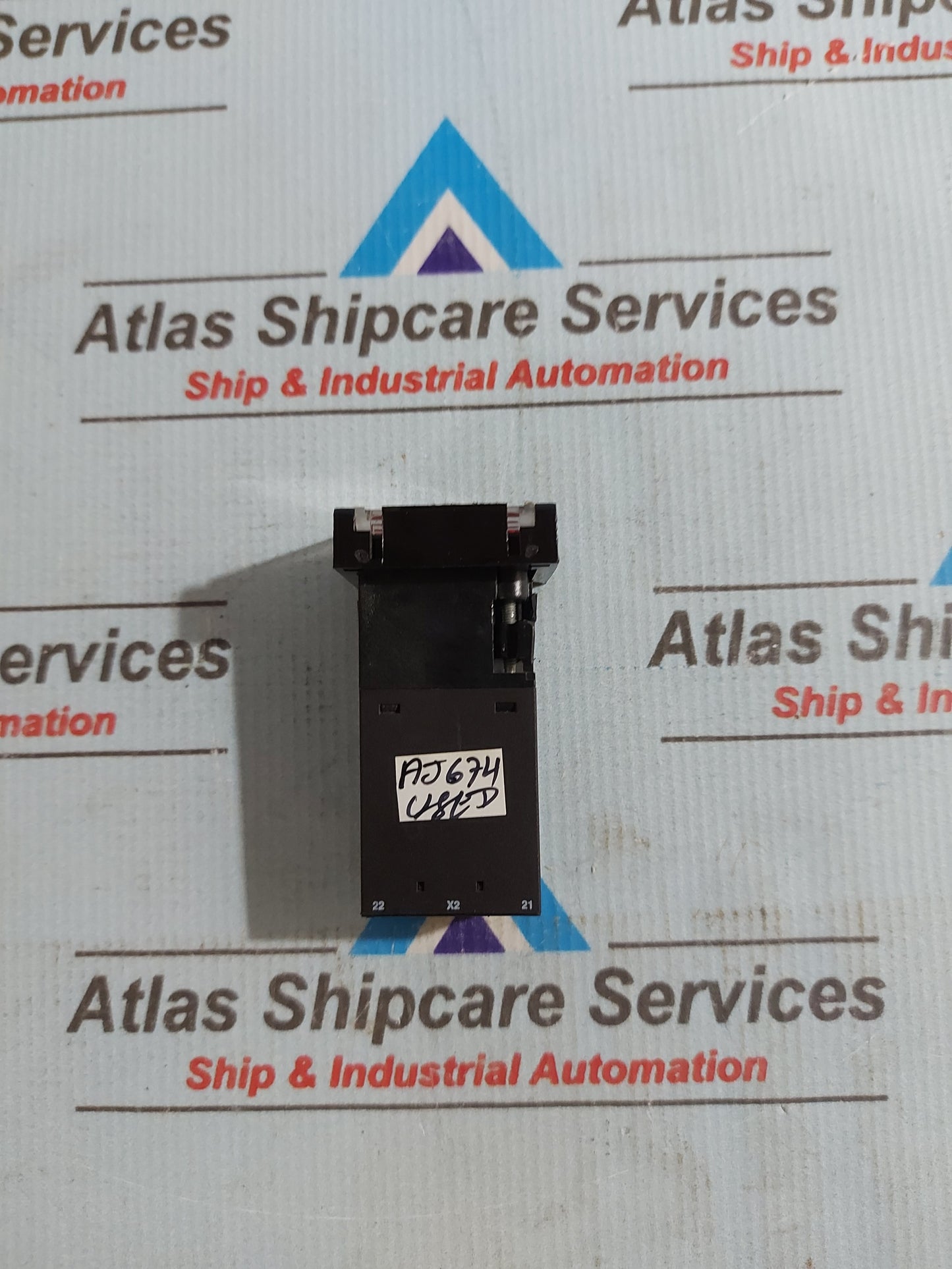 EAO 22-225.011 65 PUSHBUTTON SWITCH