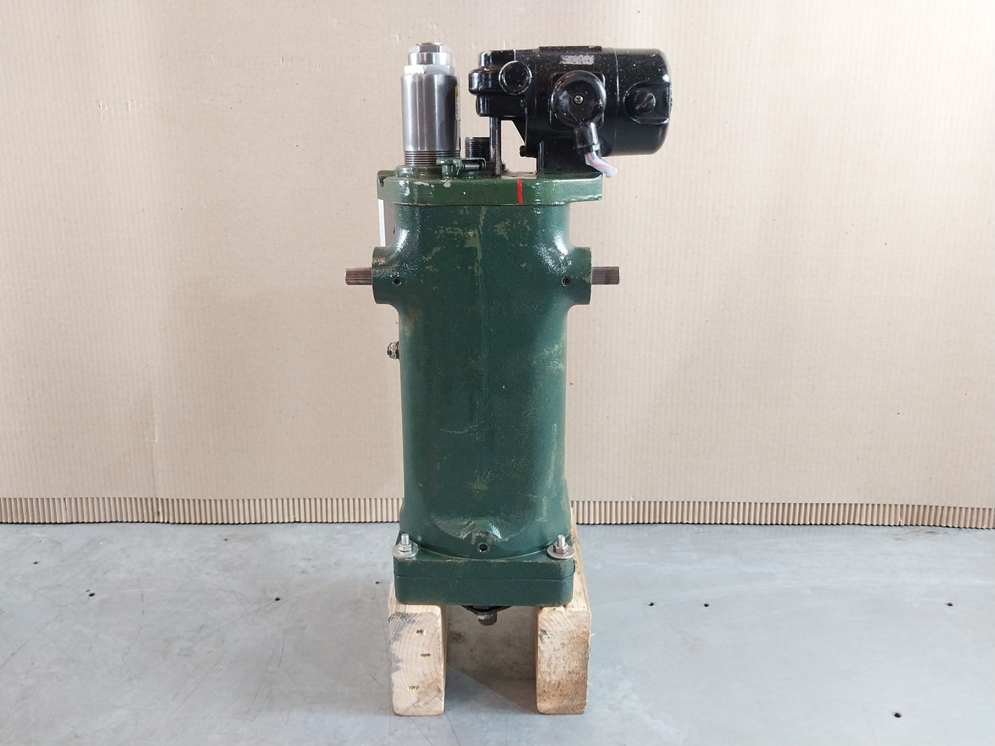 EGS UG8D 8522-447 UG GOVERNOR 500-1200 RPM