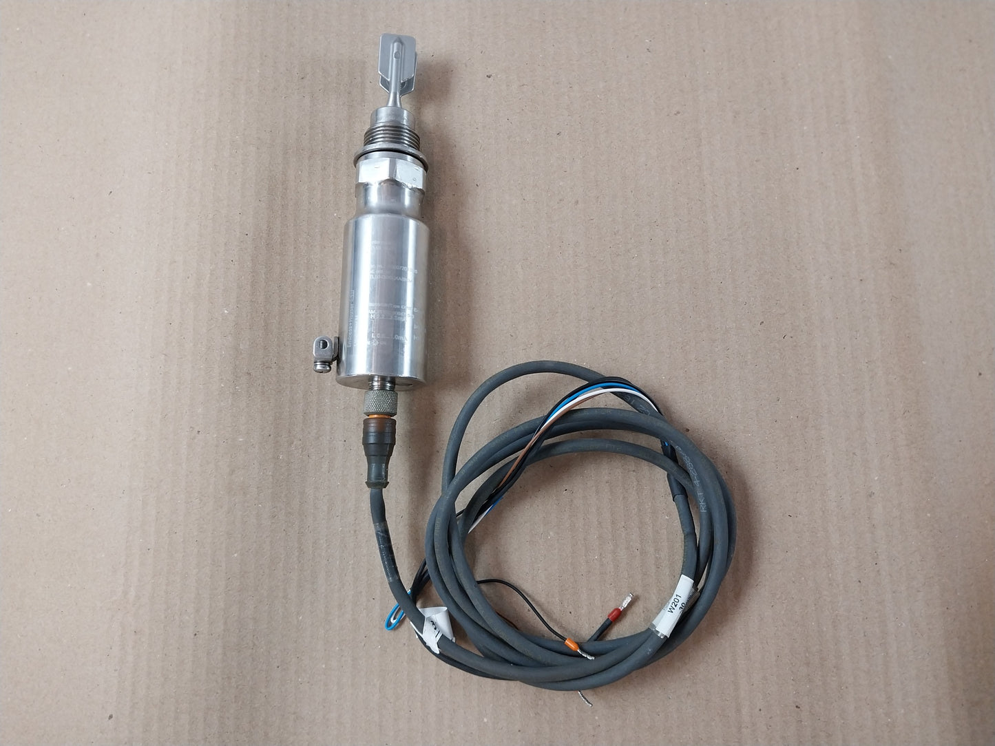 ENDRESS+HAUSER FTL50-GGQ2AA8N3A VIBRONIC POINT LEVEL DETECTOR 1.7 METER 64 BAR