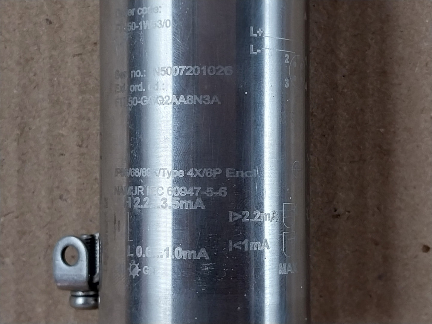 ENDRESS+HAUSER FTL50-GGQ2AA8N3A VIBRONIC POINT LEVEL DETECTOR 1.7 METER 64 BAR