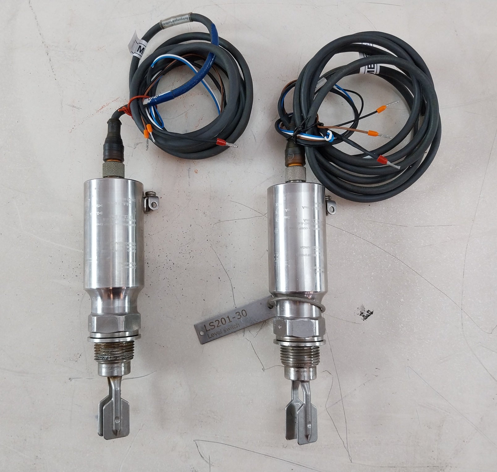 ENDRESS+HAUSER FTL50-GGQ2AA8N3A VIBRONIC POINT LEVEL DETECTOR 2 METER ...
