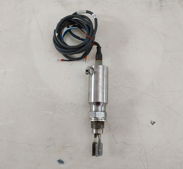 ENDRESS+HAUSER FTL50-GGQ2AA8N3A VIBRONIC POINT LEVEL DETECTOR 2 METER 64 BAR