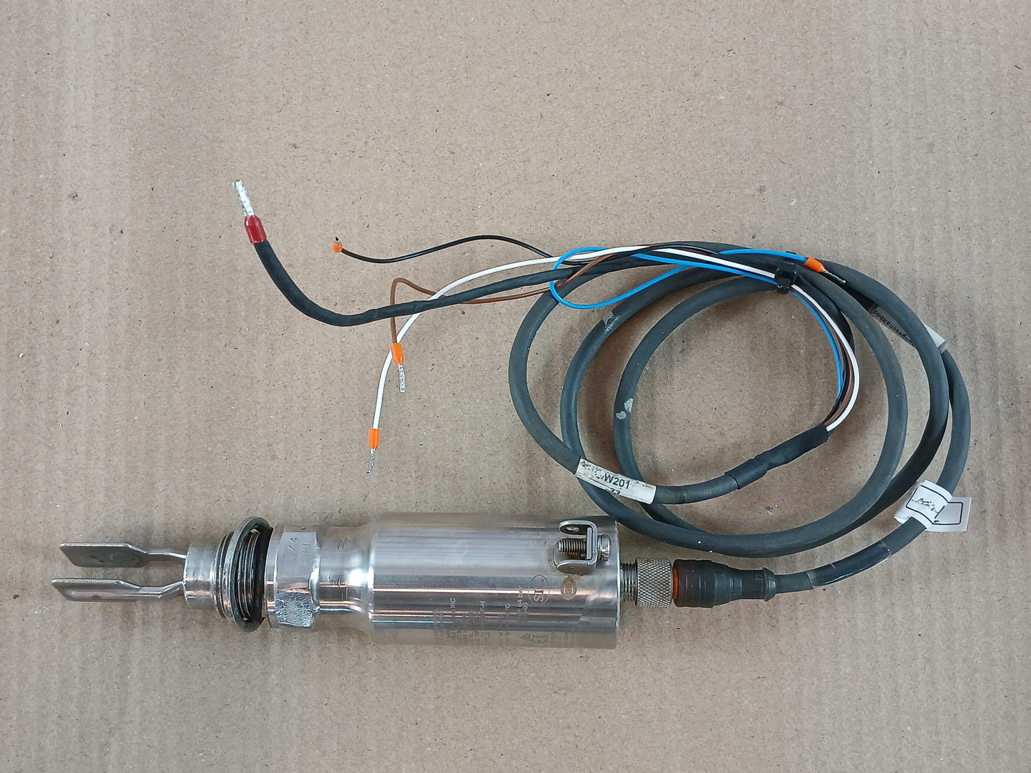 ENDRESS+HAUSER LIQUIPHANT SERIES G3/4 316L VIBRONIC SWITCH LEVEL SENSOR