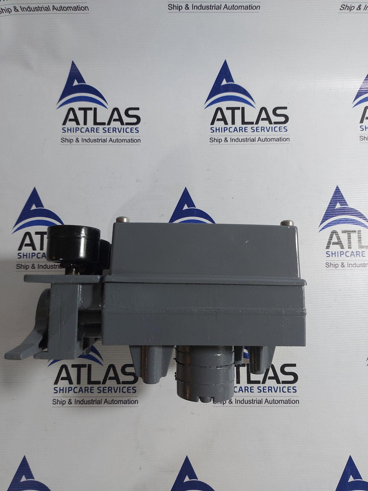 FISHER 3582 PNEUMATIC SINGLE-ACTING POSITIONER